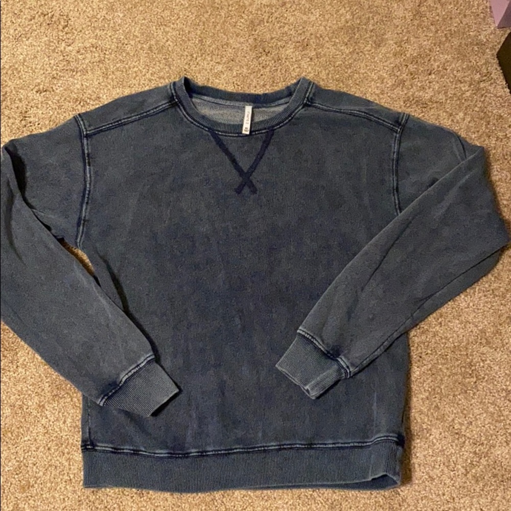 Denim look Z supply pull over sweatshirt